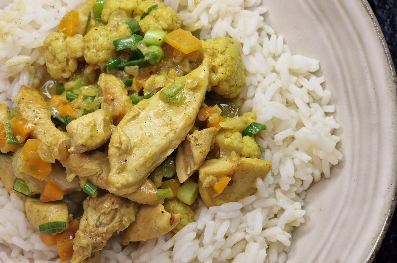 Pouletcurry mat Reis